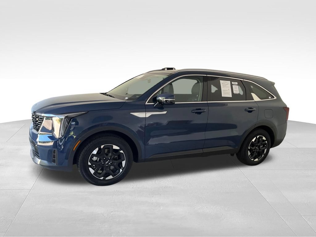 Used 2026 Kia Sorento S w/ S Panoramic Sunroof Package FWD image 2