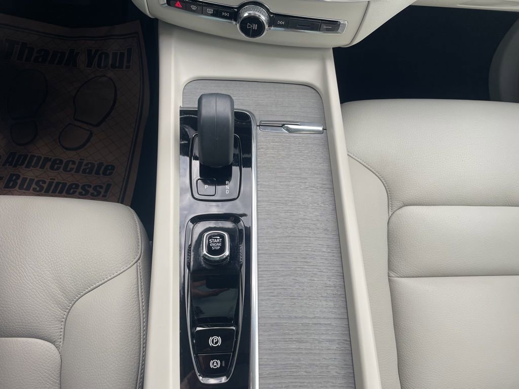 Certified 2023 Volvo XC60 B5 Plus w/ Climate Package image 35