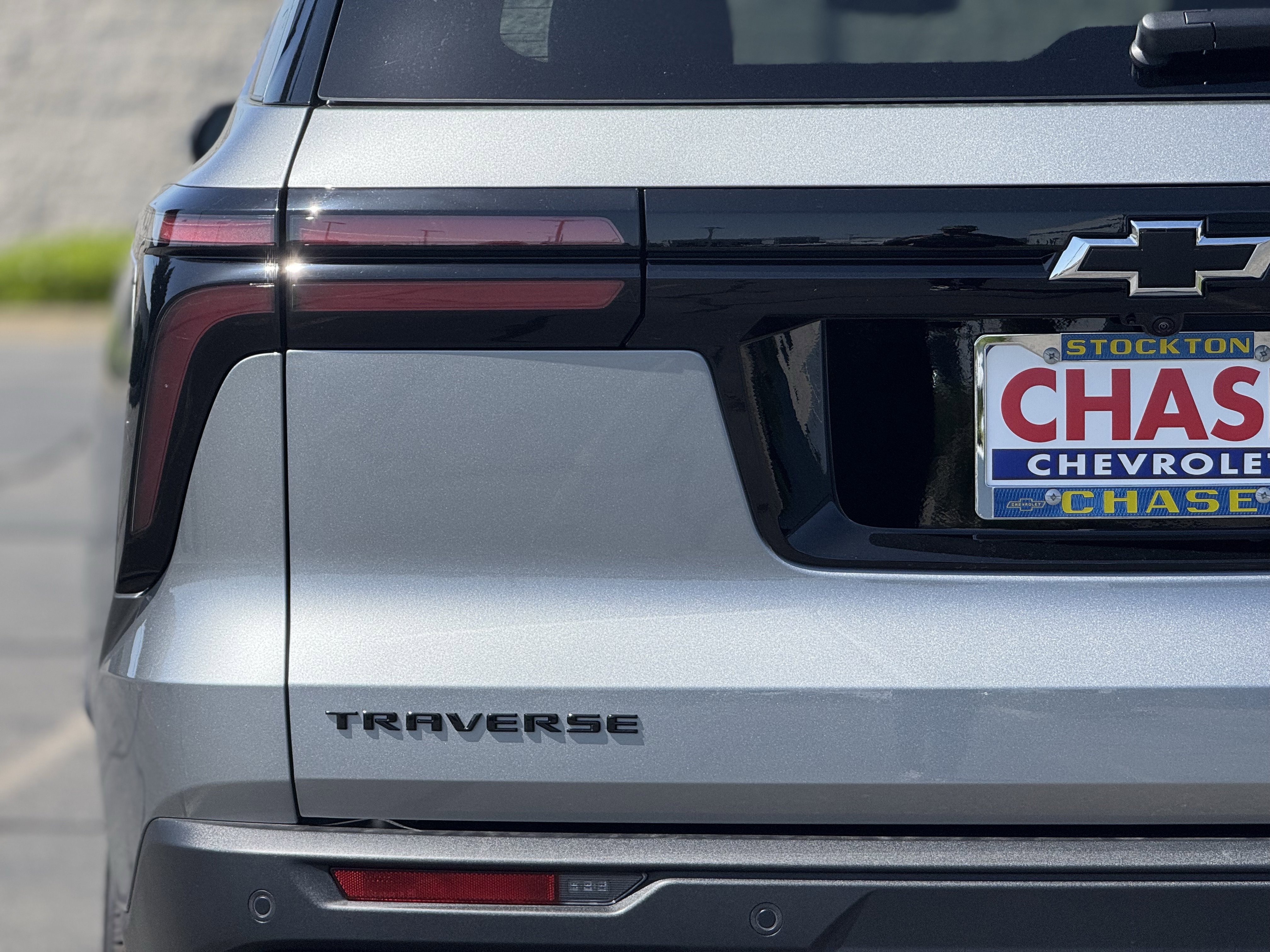 New 2026 Chevrolet Traverse LT w/ Midnight/Sport Edition FWD image 7