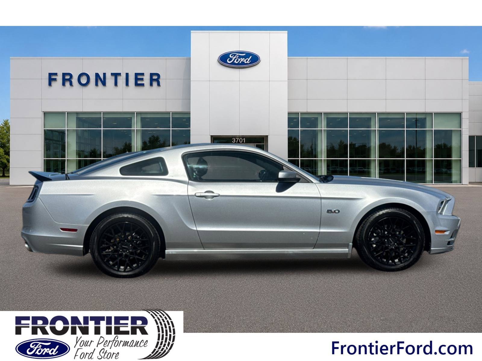 Used 2014 Ford Mustang GT Premium w/ Electronics Package RWD image 4