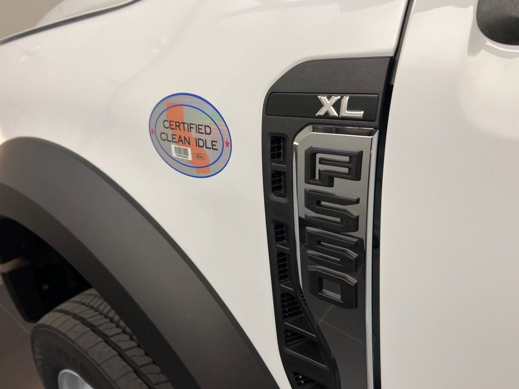 New 2026 Ford F550 XL image 27