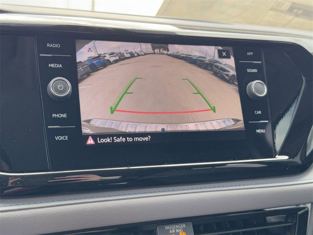 New 2024 Volkswagen Taos SE image 16