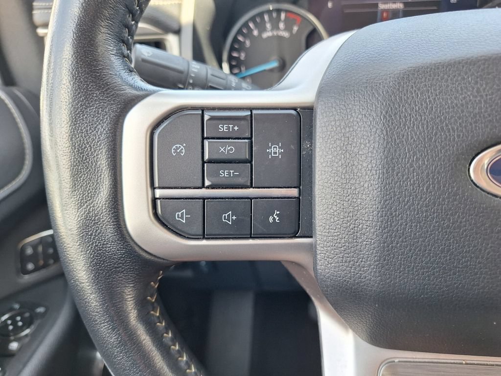 Used 2024 Ford Expedition XLT RWD image 19