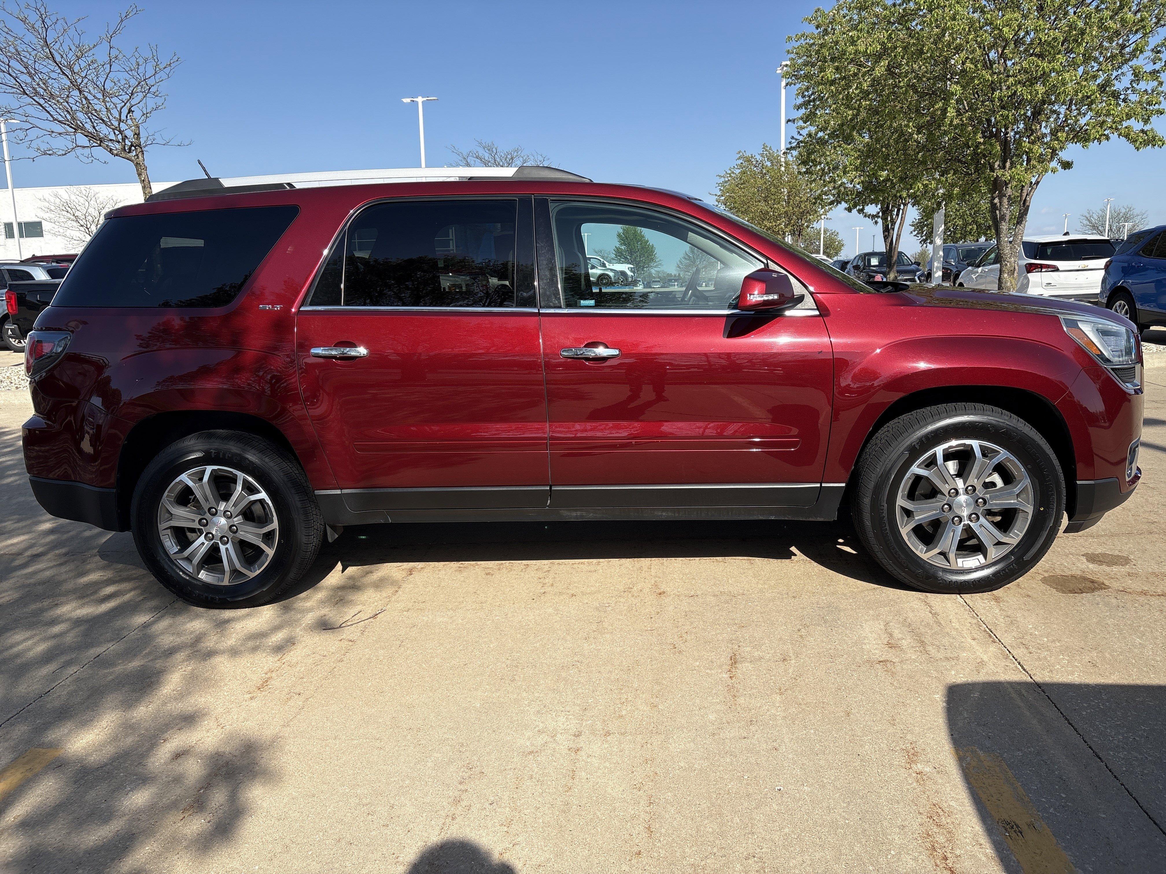 Used 2016 GMC Acadia SLT w/ Open Road Package FWD image 8