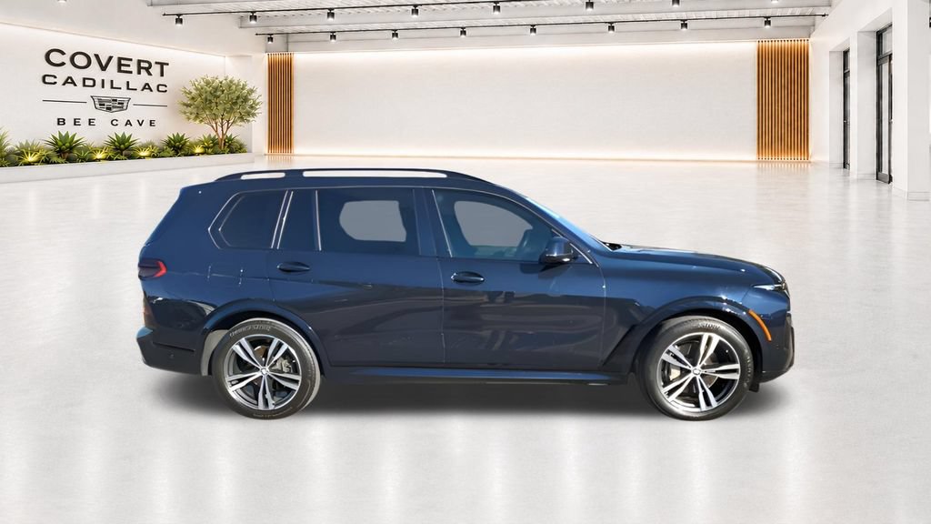 Used 2023 BMW X7 xDrive40i w/ M Sport Package AWD/4WD image 16
