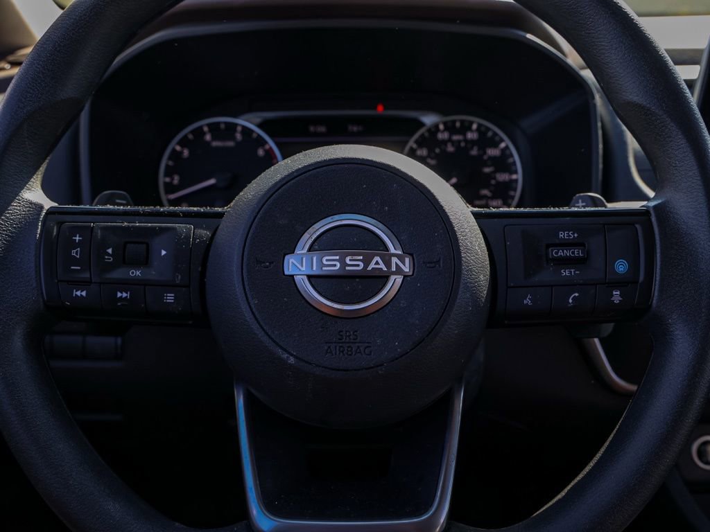 Used 2023 Nissan Rogue SV image 25