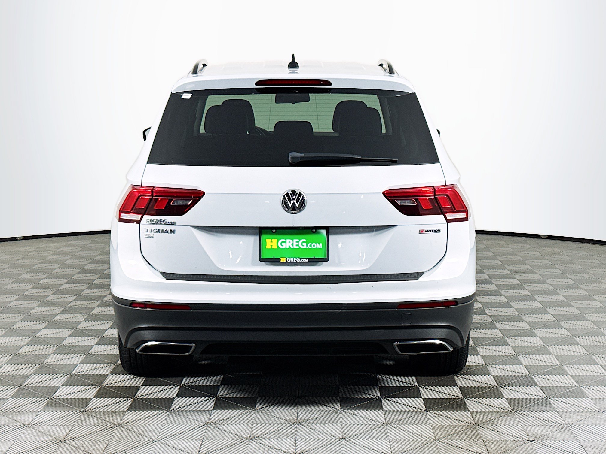 Used 2020 Volkswagen Tiguan SE FWD image 7
