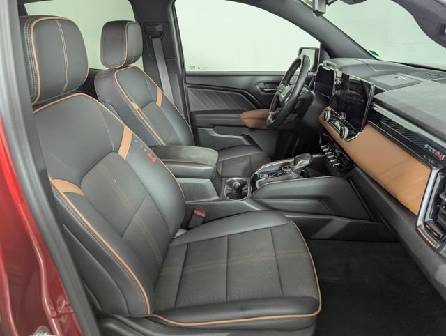 Used 2024 GMC Canyon AT4 w/ Canyon Safety Plus Package AWD/4WD image 16