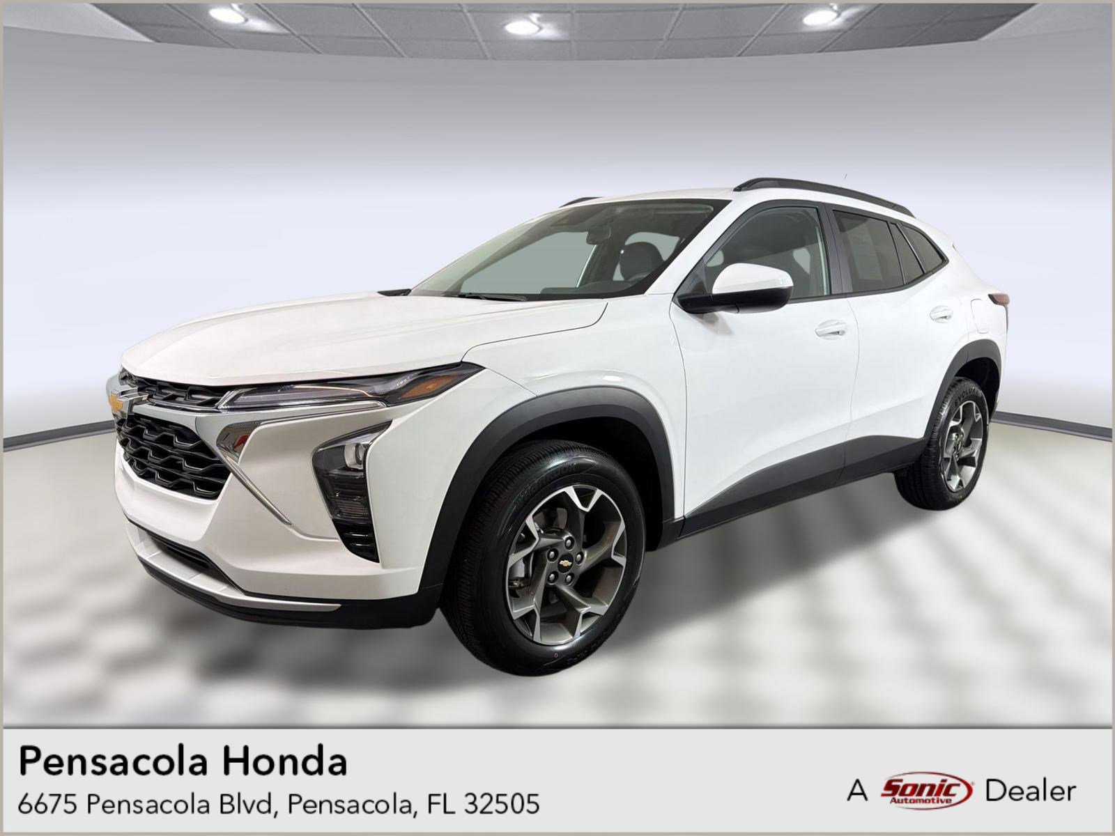 Used 2024 Chevrolet Trax LT FWD image 1