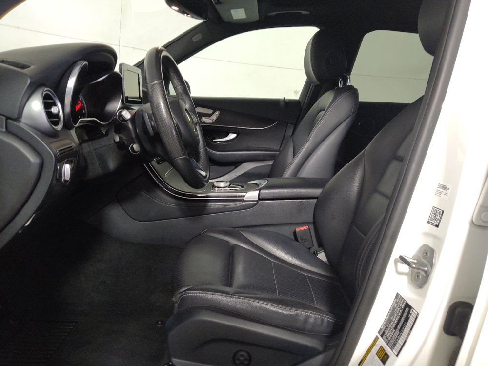 Used 2018 Mercedes-Benz GLC 300 w/ Premium Package image 17