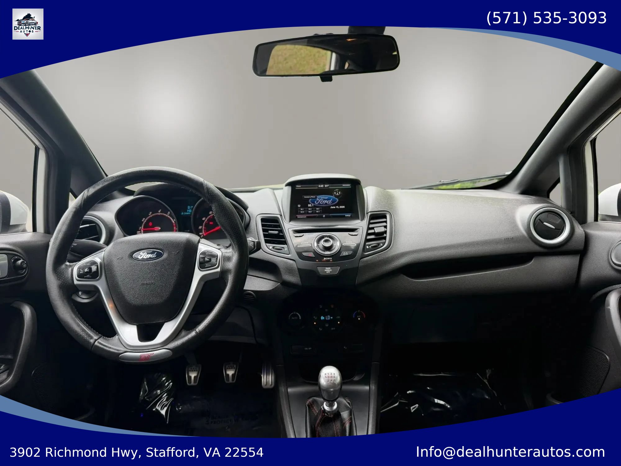 Used 2015 Ford Fiesta ST FWD image 23