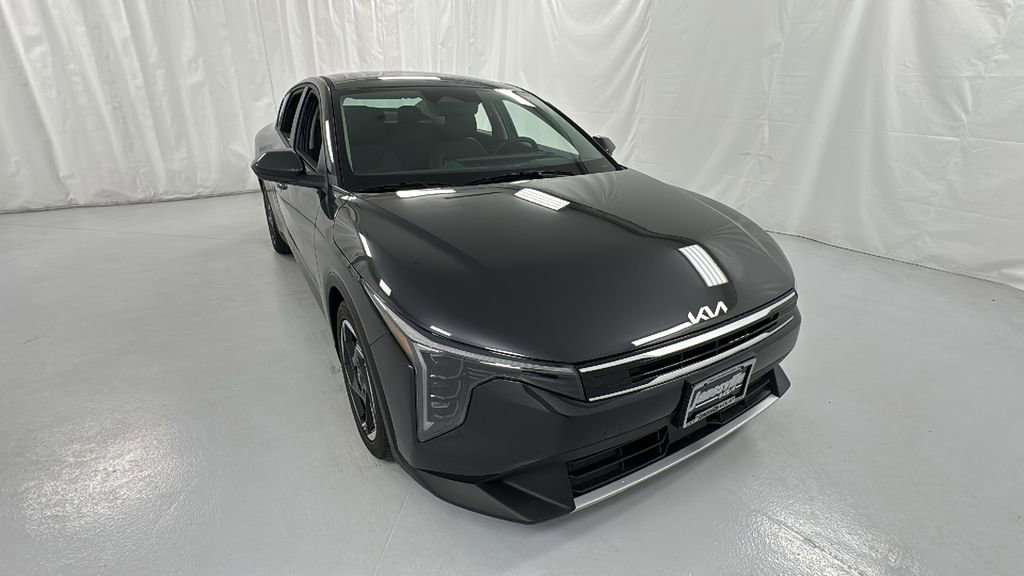 New 2025 Kia K4 EX