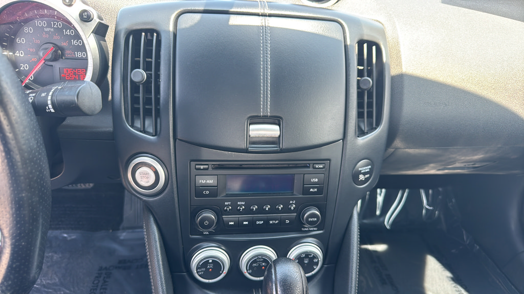 Used 2016 Nissan 370Z Coupe RWD image 25