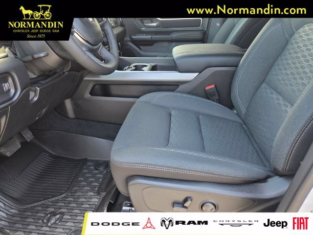 New 2026 RAM 1500 Big Horn AWD/4WD image 6