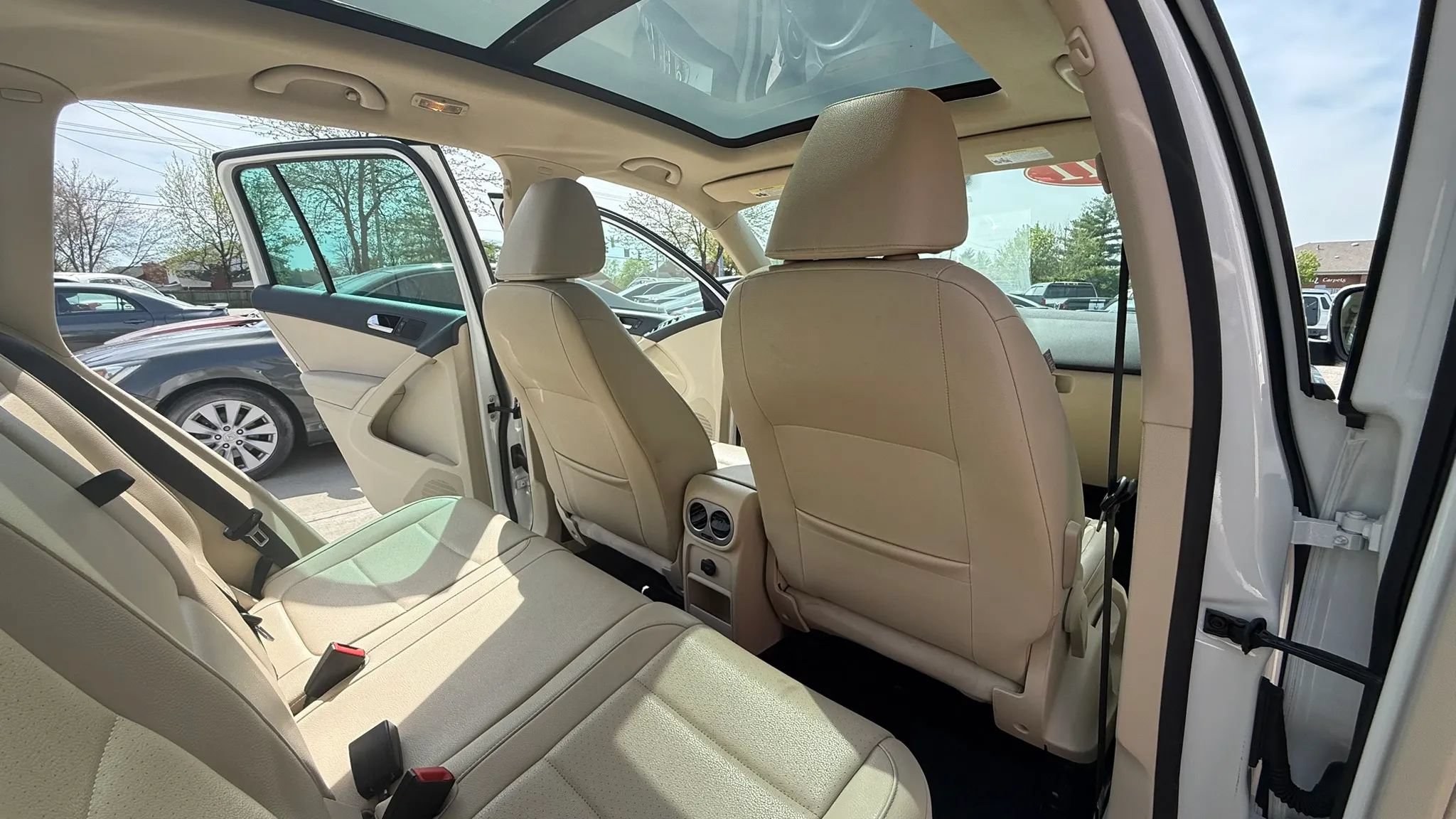 Used 2011 Volkswagen Tiguan S AWD/4WD image 12