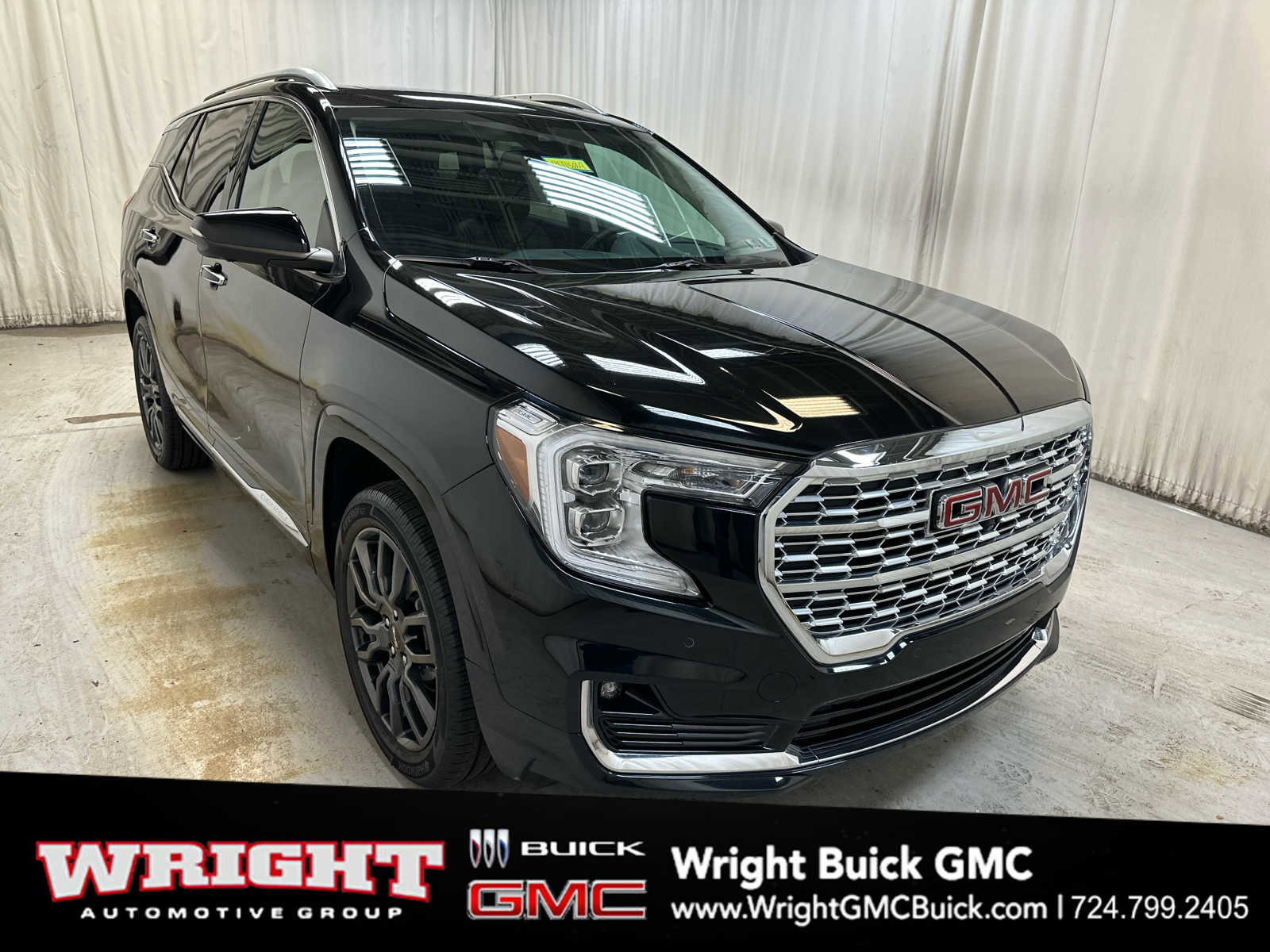 Certified 2023 GMC Terrain Denali w/ Black Diamond Edition AWD/4WD image 1