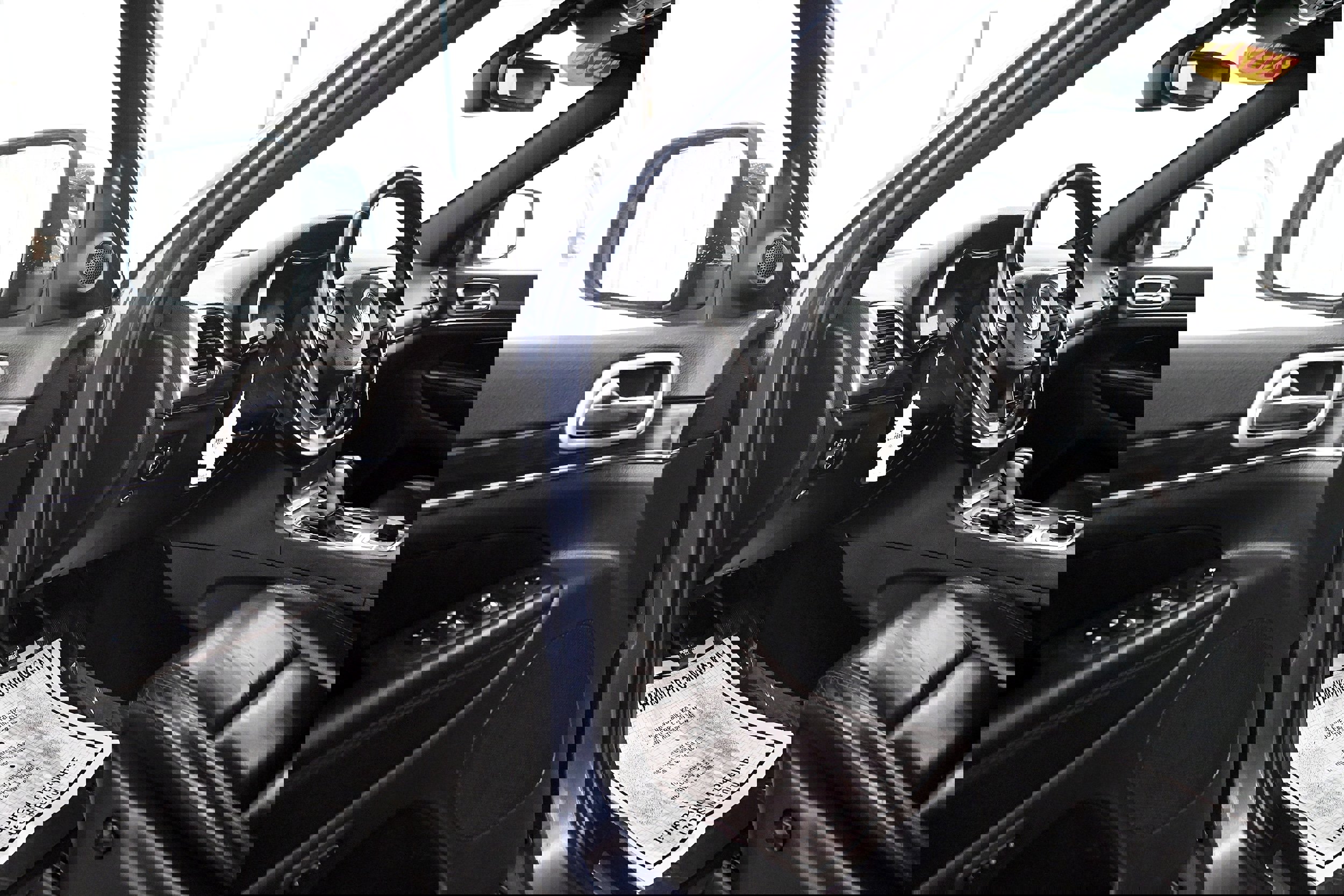 Used 2020 Jeep Grand Cherokee Limited w/ Premium Lighting Group image 3