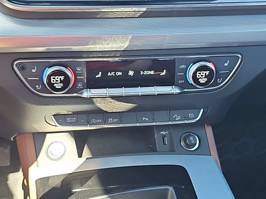 Certified 2024 Audi Q5 2.0T Premium Plus AWD/4WD image 7