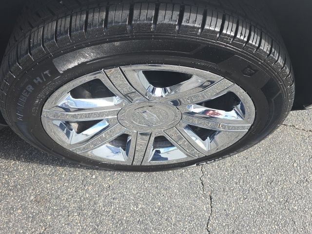 Used 2016 Cadillac Escalade Luxury image 25