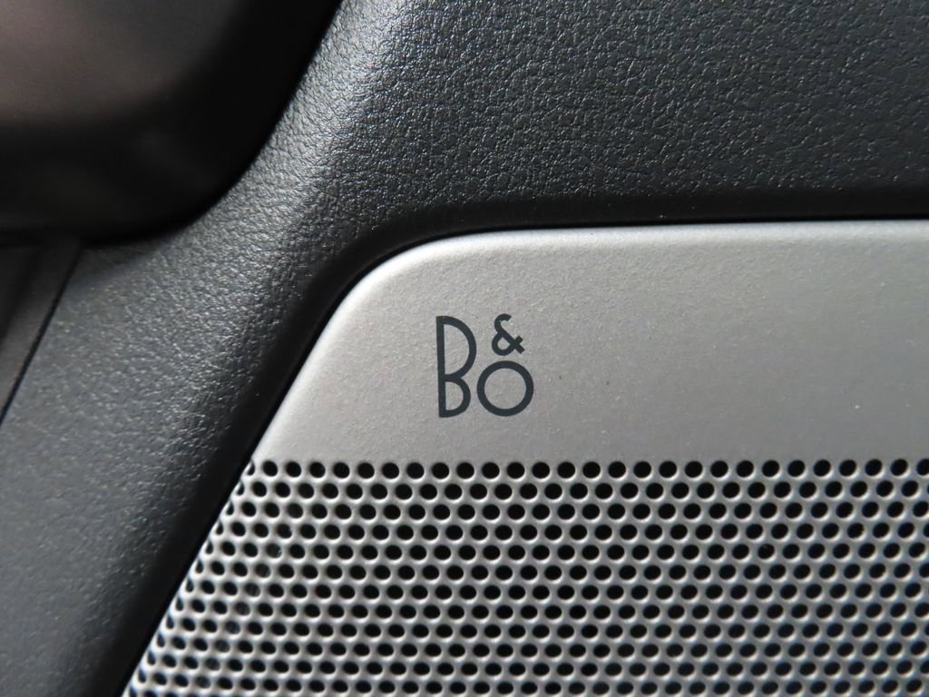 Used 2025 Ford F150 Lariat AWD/4WD image 59
