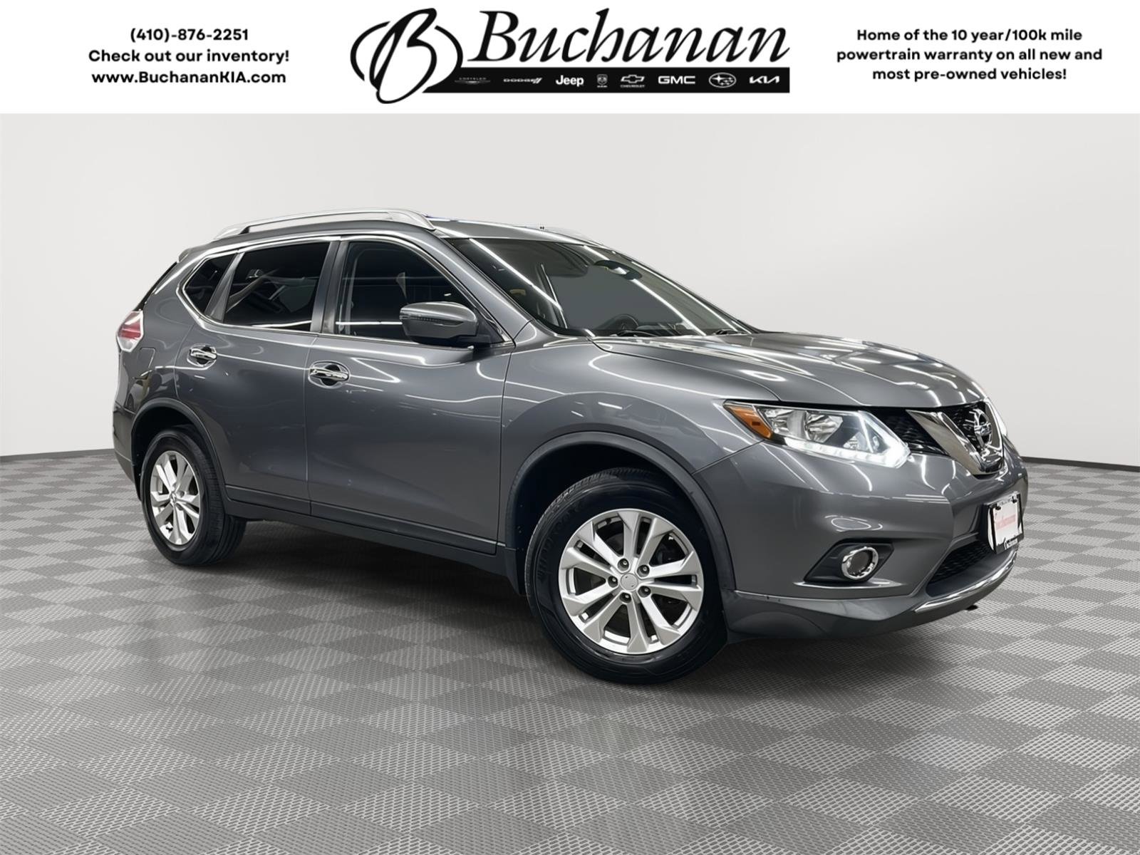 Used 2016 Nissan Rogue SV image 1