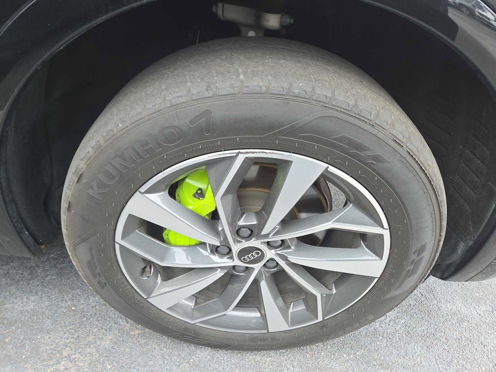 Used 2023 Audi Q5 2.0T Premium Plus w/ Premium Plus Package image 2