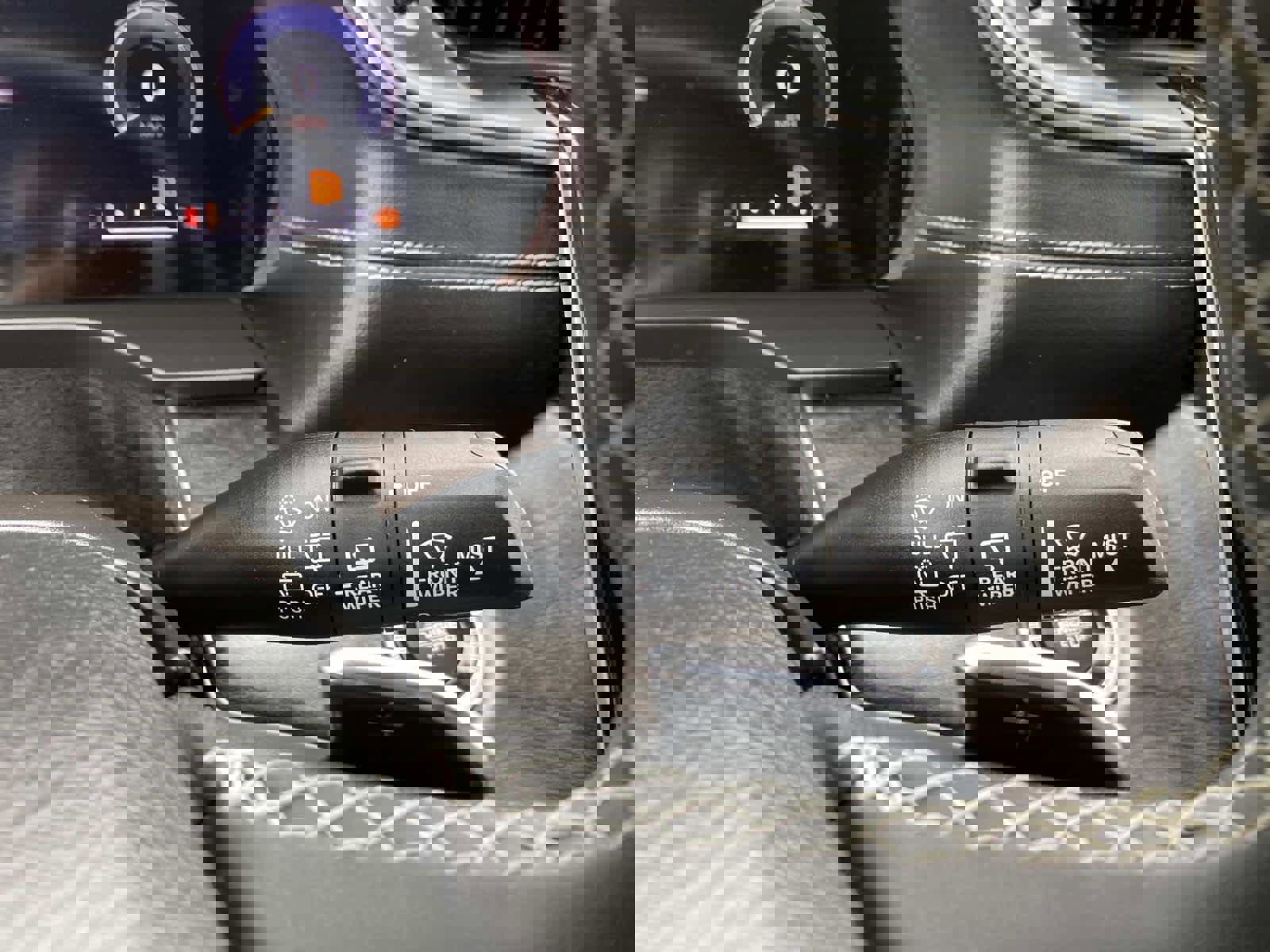 Certified 2023 Jeep Grand Cherokee Limited w/ Trailer Tow Prep Group (B) image 18