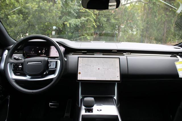 New 2025 Land Rover Range Rover Long Wheelbase SE image 25