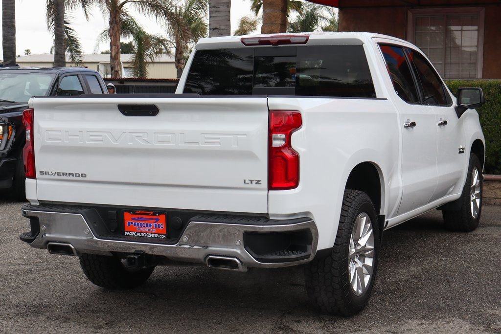 Used 2022 Chevrolet Silverado 1500 LTZ w/ LTZ Premium Package AWD/4WD image 9