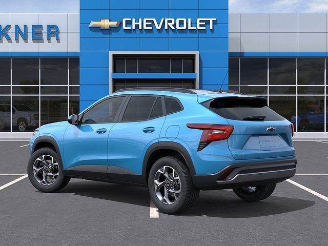 New 2026 Chevrolet Trax LT w/ LT Convenience Package FWD image 3