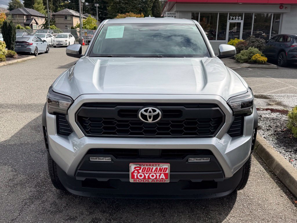 Certified 2025 Toyota Tacoma TRD Off-Road AWD/4WD image 5