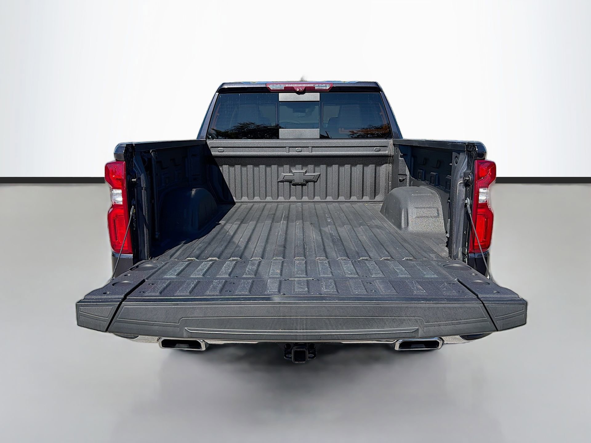 Used 2022 Chevrolet Silverado 1500 LTZ w/ LTZ Premium Package image 13