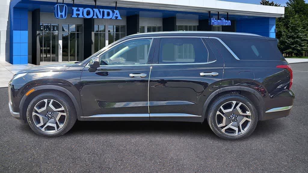 Used 2024 Hyundai Palisade Limited AWD/4WD image 5