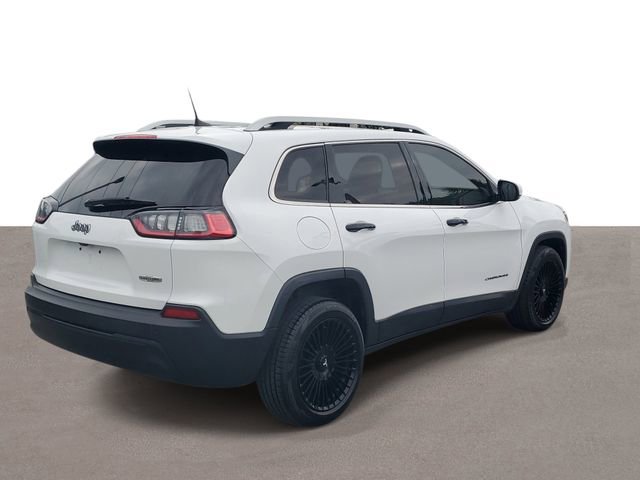 Used 2019 Jeep Cherokee Latitude Plus image 4