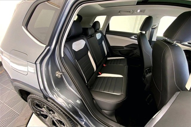 New 2026 Volkswagen Taos SEL image 10