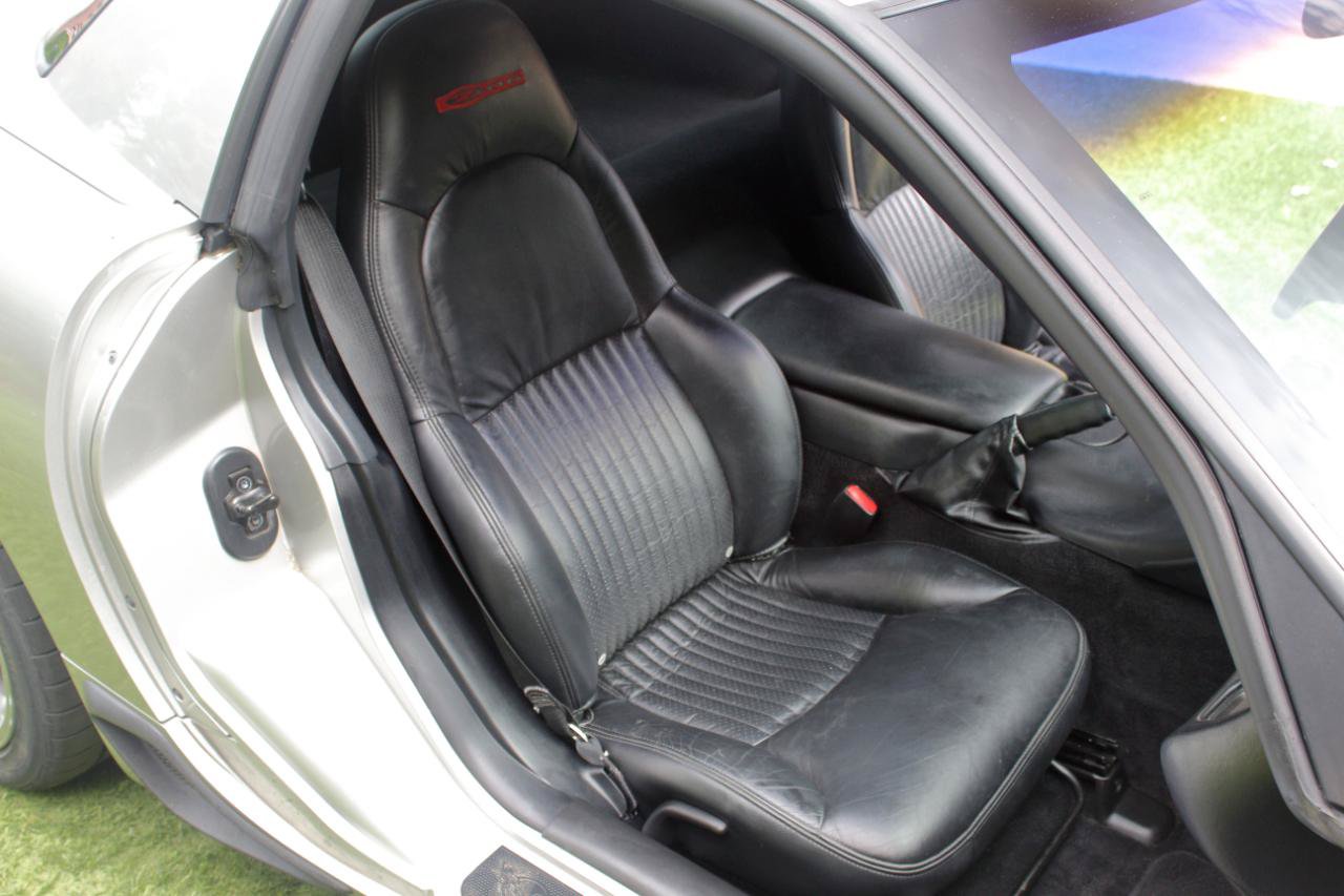 Used 2004 Chevrolet Corvette Z06 w/ Memory Package RWD image 41