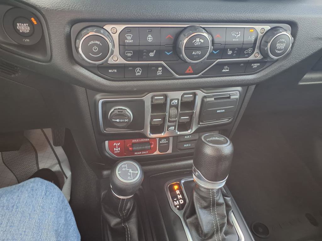 Used 2024 Jeep Gladiator Sport image 22