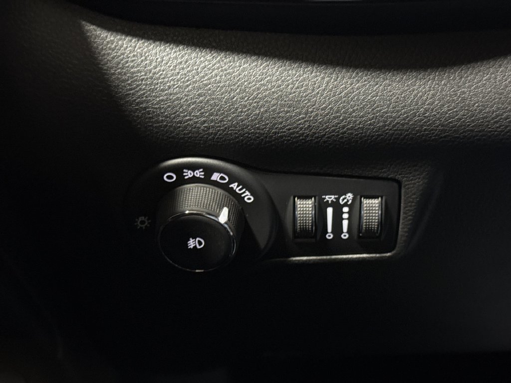 New 2026 Jeep Compass Trailhawk AWD/4WD image 18