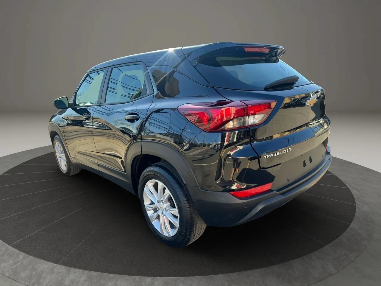 Used 2021 Chevrolet TrailBlazer LS FWD image 7