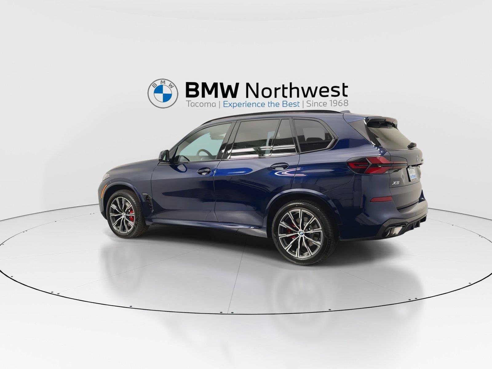 New 2026 BMW X5 xDrive40i w/ M Sport Package AWD/4WD image 12