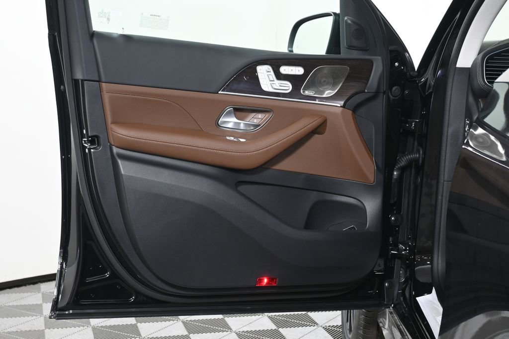 New 2026 Mercedes-Benz GLS 450 4MATIC image 24