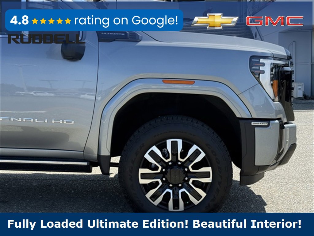 New 2025 GMC Sierra 3500 Denali Ultimate image 4