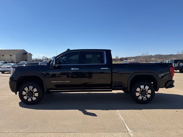 Used 2023 GMC Sierra 2500 Denali w/ Denali Black Diamond Edition image 9