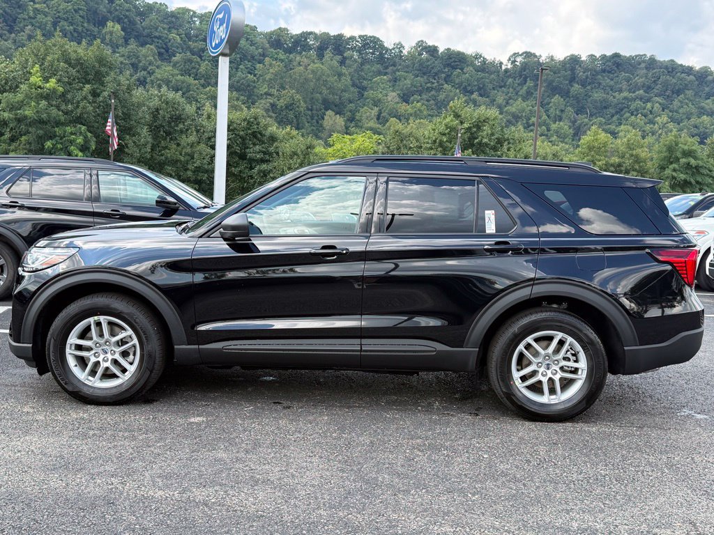 New 2027 Ford Explorer Active AWD/4WD image 2