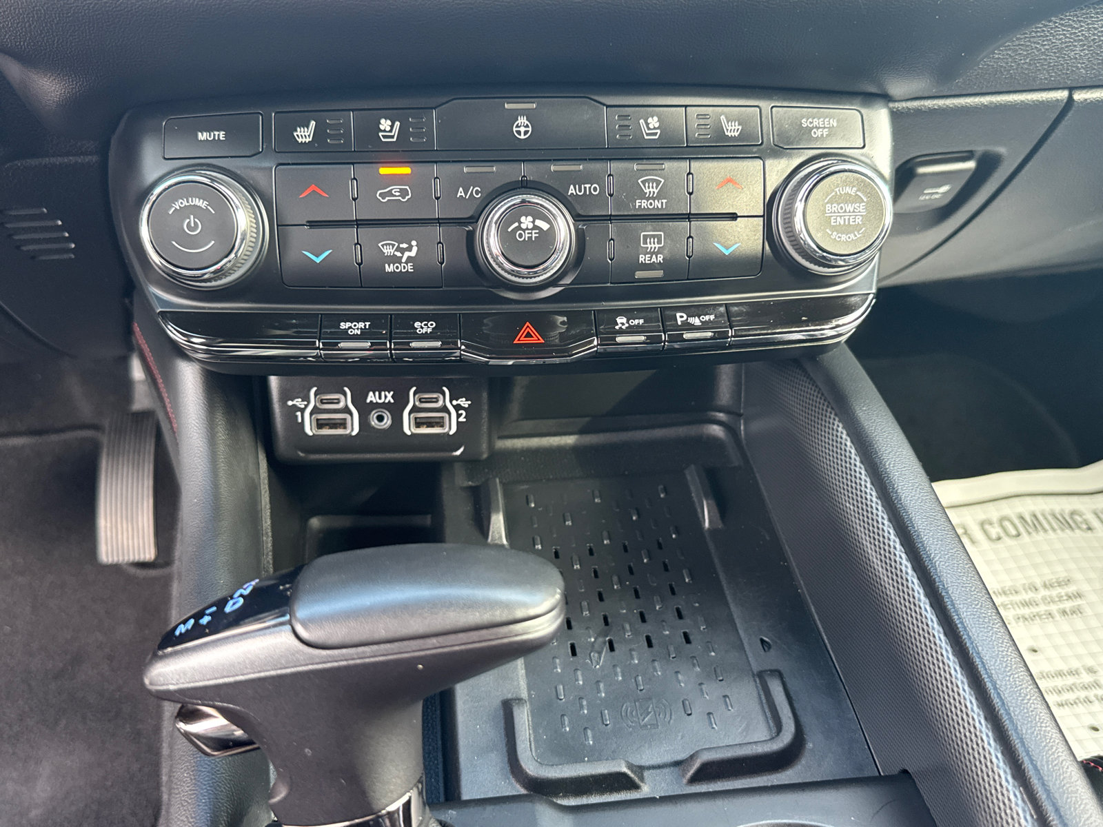 Used 2025 Dodge Durango R/T AWD/4WD image 14
