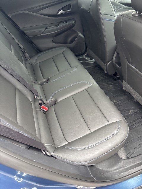 Used 2025 Buick Envista Sport Touring w/ Convenience I Package image 10