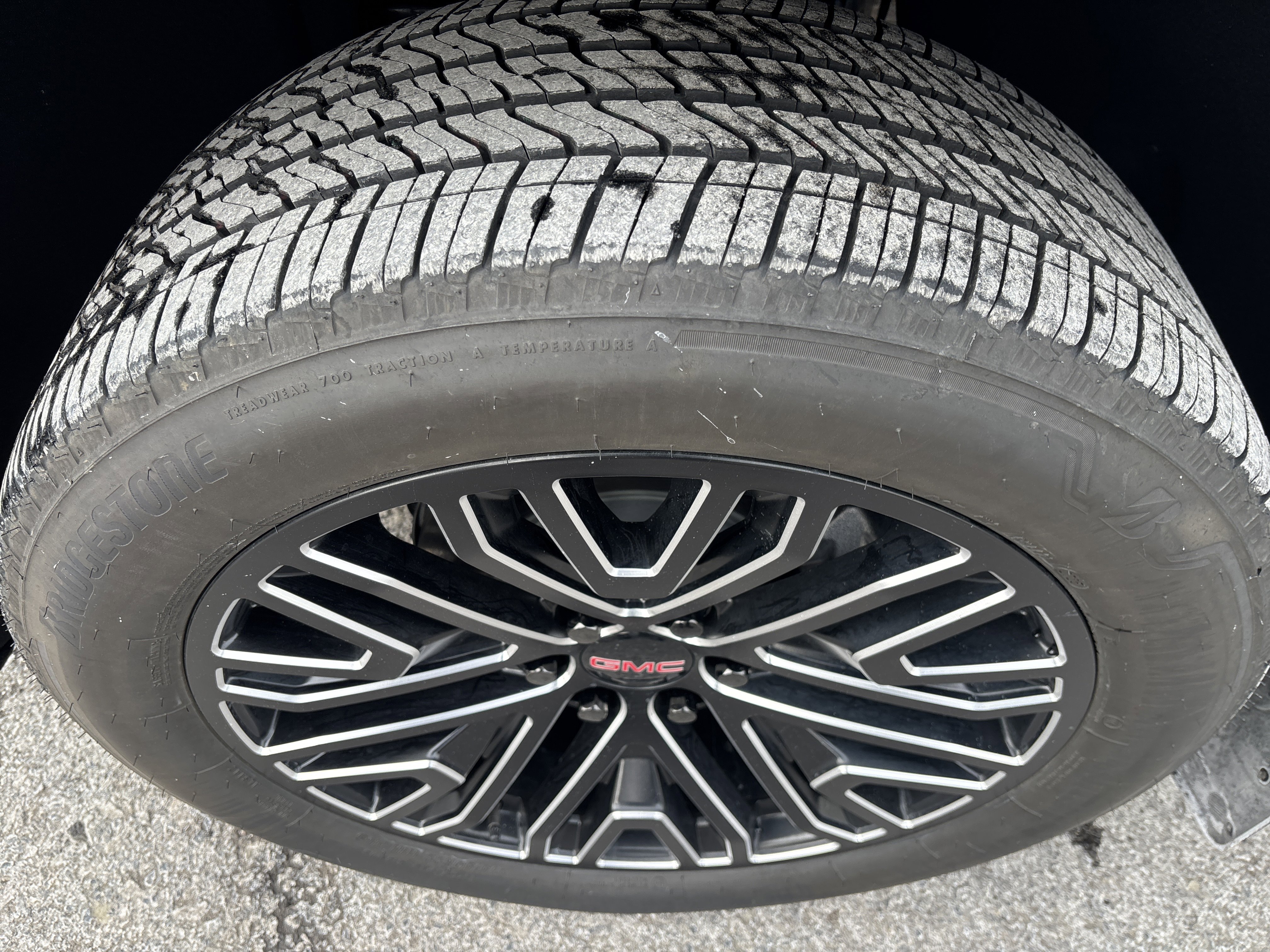 Used 2025 GMC Yukon Elevation w/ Elevation Premium Package image 11