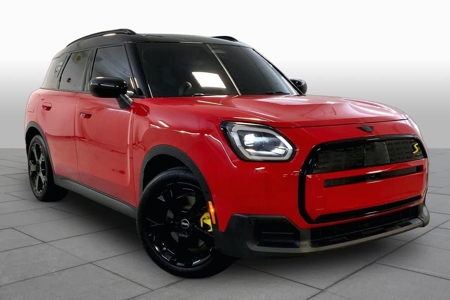 Used 2025 MINI Cooper Countryman SE AWD/4WD image 2