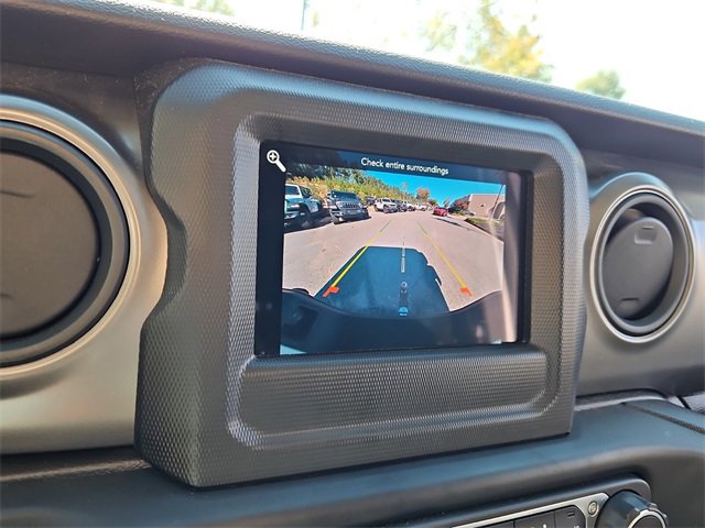 Used 2023 Jeep Gladiator Sport image 19