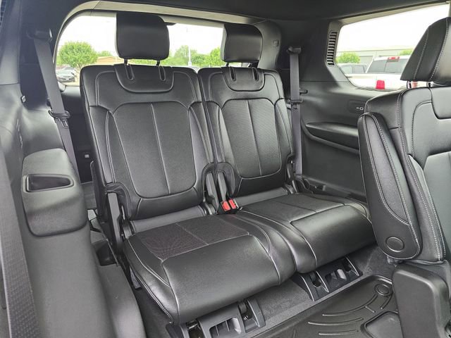Used 2025 Jeep Grand Cherokee L Limited w/ Luxury Tech Group II AWD/4WD image 13